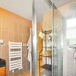 2 Bedroom Lovely In Σπίτι διακοπών