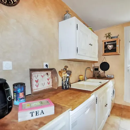 Gorgeous In With Kitchen