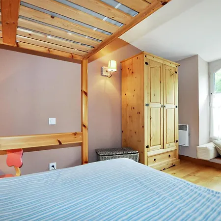2 Bedroom Lovely In * Saint-Jean-du-Bruel
